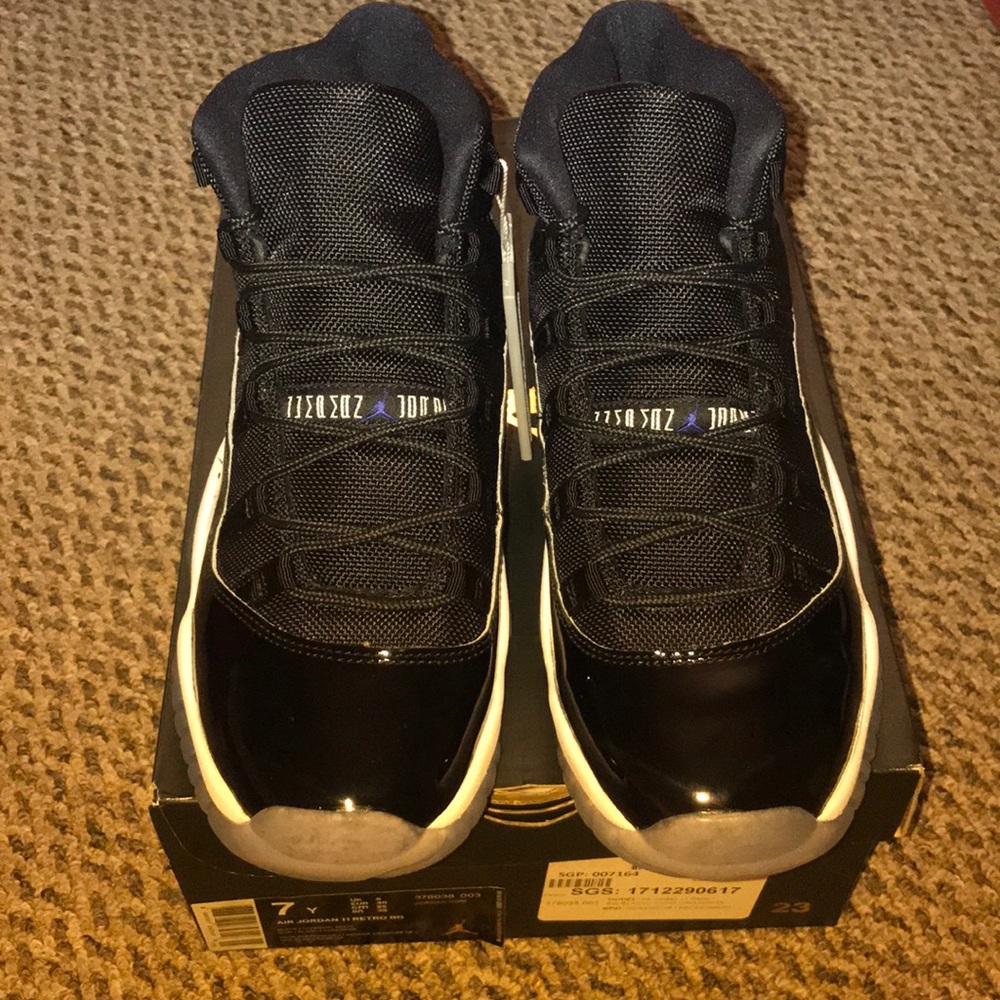 Air Jordan 11  Retro (Space Jam)
